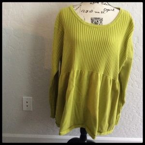 🌼 ✅ FINAL PRICE DROP ✅ PULLOVER SWEATER.